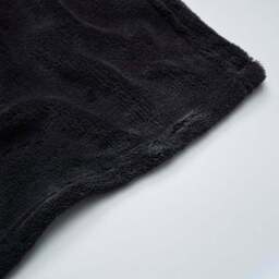 Soft Fleece Recycled Throw Blanket, 130cm x 170cm - thumbnail 4