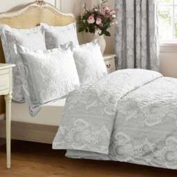 Dorma Vivana Damask 100% Cotton Duvet Cover & Pillowcase Set - thumbnail 4