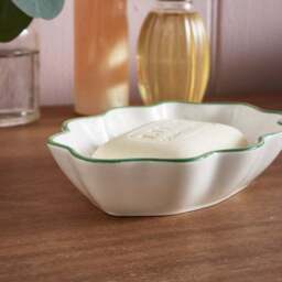 Heart and Soul Scalloped Soap Dish - thumbnail 2