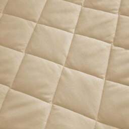 Helston Quilted Bedspread - thumbnail 2