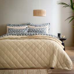 Helston Quilted Bedspread - thumbnail 1