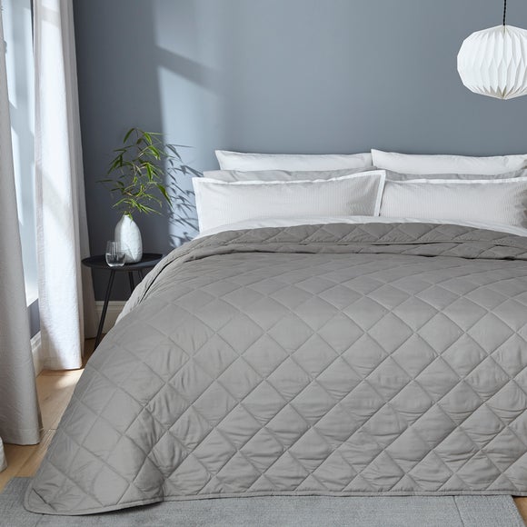 Helston Quilted Bedspread - image 1