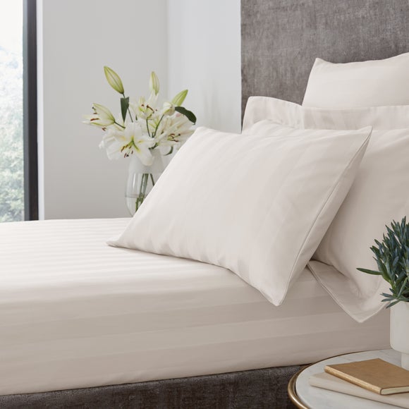 Hotel Stripe 230 Thread Count 100% Cotton Fitted Sheet
