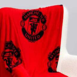Manchester United Classic Fleece Blanket - thumbnail 2