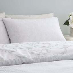 Ashleigh Damask 100% Cotton Duvet Cover & Pillowcase Set - thumbnail 4