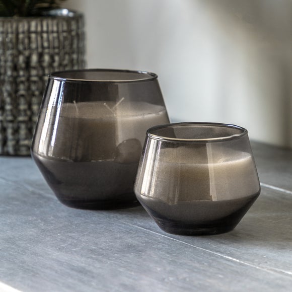 Set of 2 Black Tea and Bergamot Multi Wick Smoked Candles - image 1