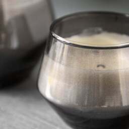 Set of 2 Black Tea and Bergamot Multi Wick Smoked Candles - thumbnail 2