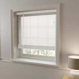 Fauxwood Venetian Blind - thumbnail 2
