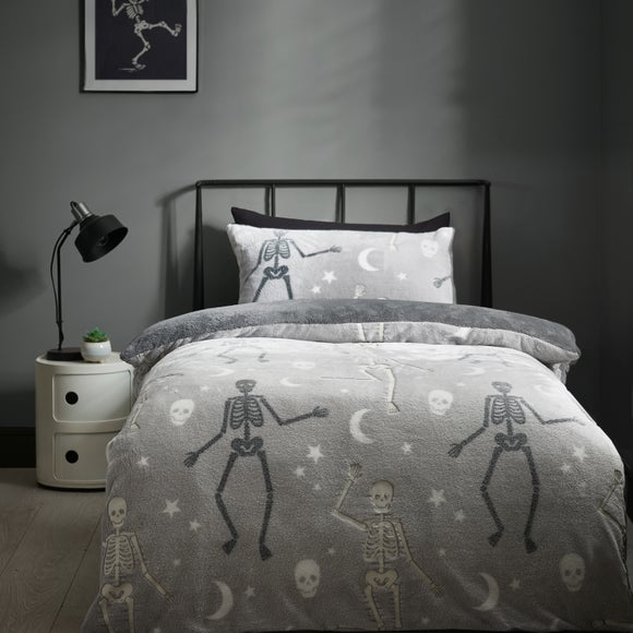 Catherine Lansfield Halloween Skeleton Fleece Duvet and Pillowcase Set - image 1