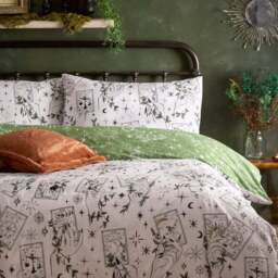 furn. Celestial Stories Duvet Cover and Pillowcase Set - thumbnail 3