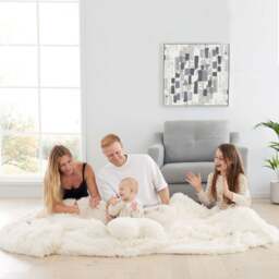 Cuddly Faux Fur Supersize Family Throw Blanket 245cm x 280cm - thumbnail 1