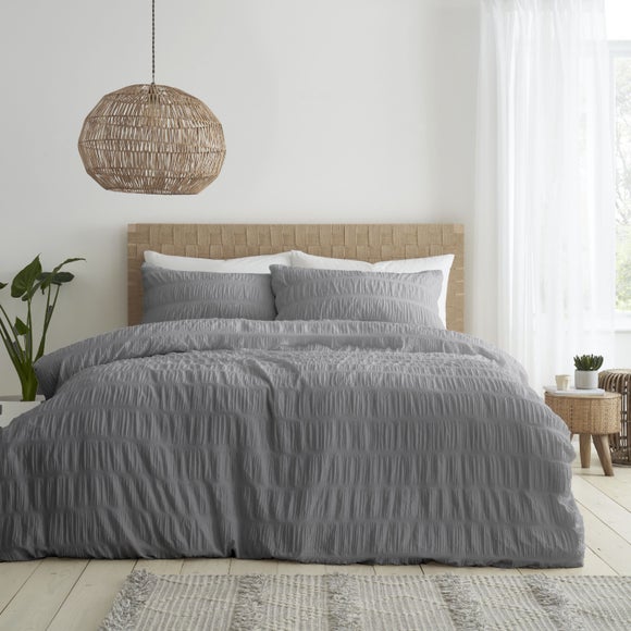 Catherine Lansfield Seersucker Reversible Duvet Cover & Pillowcase Set - image 1