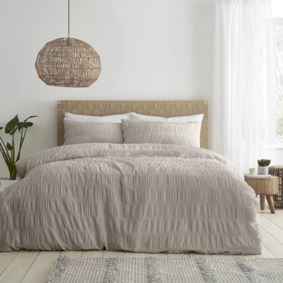 Catherine Lansfield Seersucker Reversible Duvet Cover & Pillowcase Set - image 1