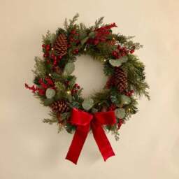 55cm Pre-Lit 20 LED Artificial Berry Wreath with Bow - thumbnail 4