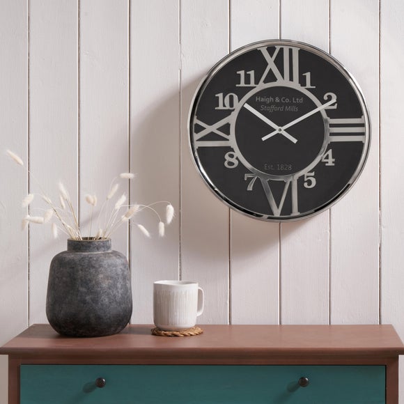 Feature Numerals Wall Clock - image 1