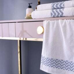 Per La Casa Set of 5 Blue Rakka Jacquard Medium Bathrobe & Towels - thumbnail 3