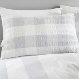 Fusion Seersucker Gingham Duvet Cover and Pillowcase Set - thumbnail 2