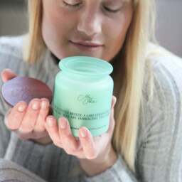 Meg Hawkins The Retreat Kingfisher Soy Candle - thumbnail 4