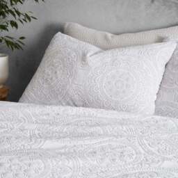 Tama Global Duvet Cover and Pillowcase Set - thumbnail 2