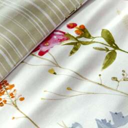 Spring Glade Easy Care Multicoloured Duvet Cover and Pillowcase Set - thumbnail 2