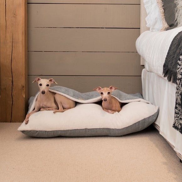 Lords and Labradors Inchmurrin Burrow Dog Bed - image 1