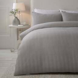 Serene Lindly Duvet Cover and Pillowcase Set