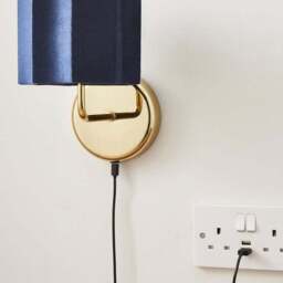 FlexiCell Louis Rechargeable Touch Dimmable Wall Light Fitting - thumbnail 4