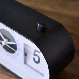 Modern Retro Flip Alarm Clock - thumbnail 2