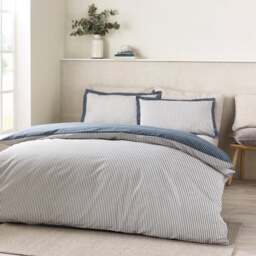 Catherine Lansfield Oxford Pinstripe Polycotton Duvet Cover & Pillowcase Set - thumbnail 1
