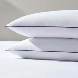 DUSK Pair of Cambridge Pillowcases - 200 Thread Count - Cotton - White/Black - thumbnail 1