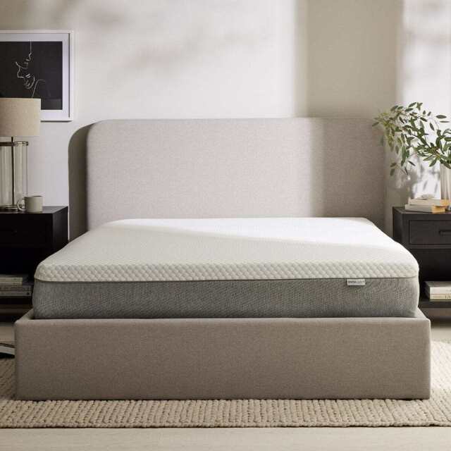 DUSK Memory Foam 2,000 Pocket Sprung Hybrid Mattress - Medium/Firm - Single - image 1