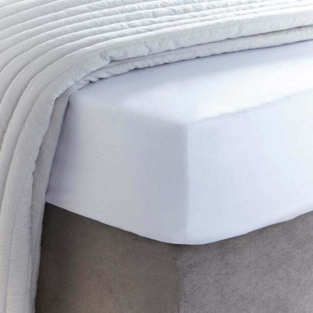 DUSK 400 Thread Count Sateen Fitted Sheet - White - Standard - Single - image 1