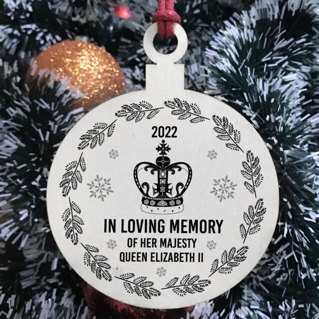 Queen Elizabeth Ll In Memory Memorial Christmas Bauble Tree Decoration
