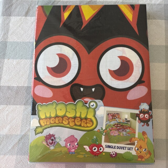 Brand Moshi Monsters Single Duvet Set Includes 2 Pillowcases