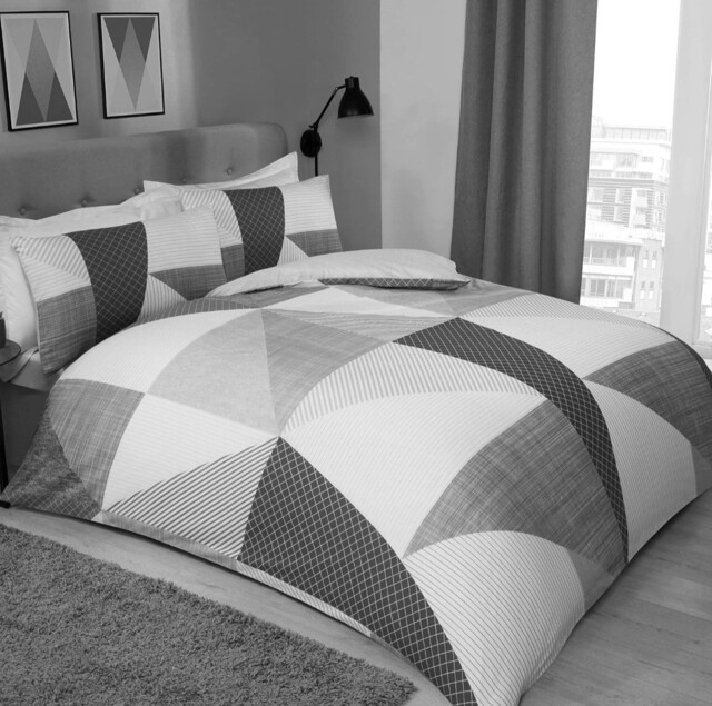 Slerpdown Double Bedding Set & Fitted Sheet