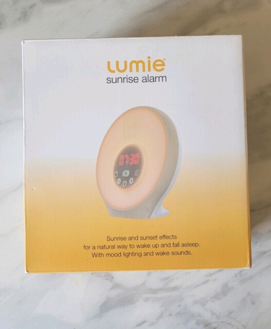 Lumie Sunrise Alarm Clock Sunrise Sunset Sleep Feature White Boxed/new
