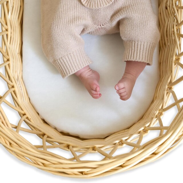 Clair De Lune Wicker Moses Basket Fibre Mattress With Waterproof