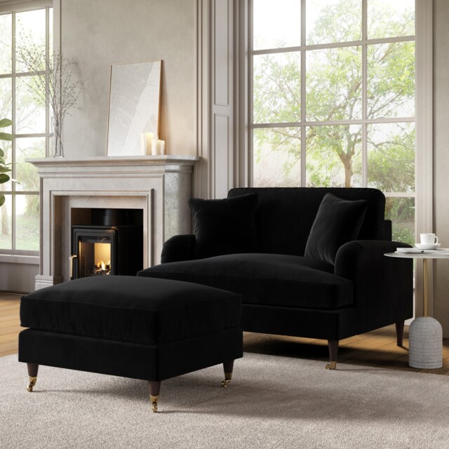 Black Velvet Love Seat And Footstool- Payton Bun/pay030/84480