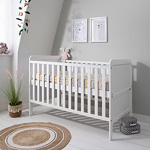 Cot Bed Bundle With Cot Top Changer In White Zealand Pine