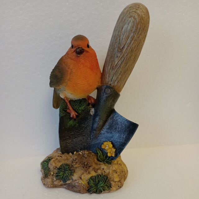 Vivid Arts 16 Cm Robin On Trowel Resin Ornament