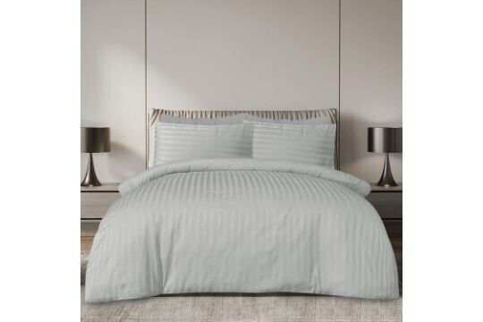 Sleepdown Hotel Collection Sateen Silver Stripe Cotton King Size Duvet