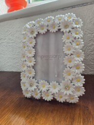 "Impressions White Resin Daisy Photo Frame 4"" X 6"" Fr49846 4 X 6"