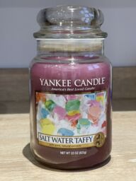 Salt Water Taffy Deerfield Yankee Candle Large 22 Oz.