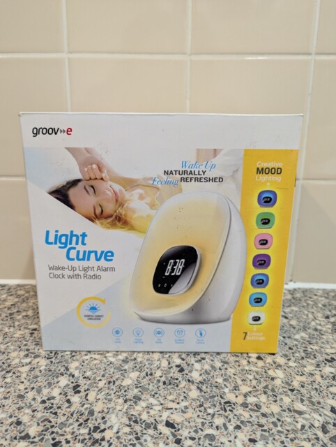 Groove E Light Curve Wake Up Light Alarm Clock With Radio White-uk