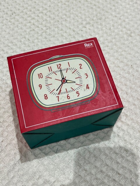 Retro Alarm Clock- Battery Powered, Analogue Bedside Clocks, Vintage