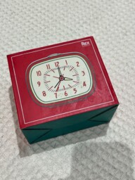 Retro Alarm Clock- Battery Powered, Analogue Bedside Clocks, Vintage