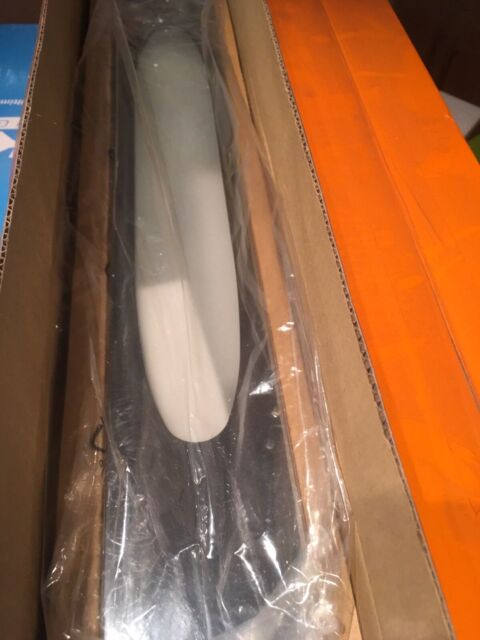 Linolite Sylvania Lido Surface Mounted Bathroom Mirror Lights 240v