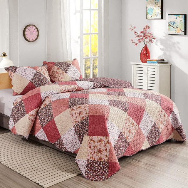 Qucover Quilted Bedspreads King Size, Multicolour Print Red Pink Beige