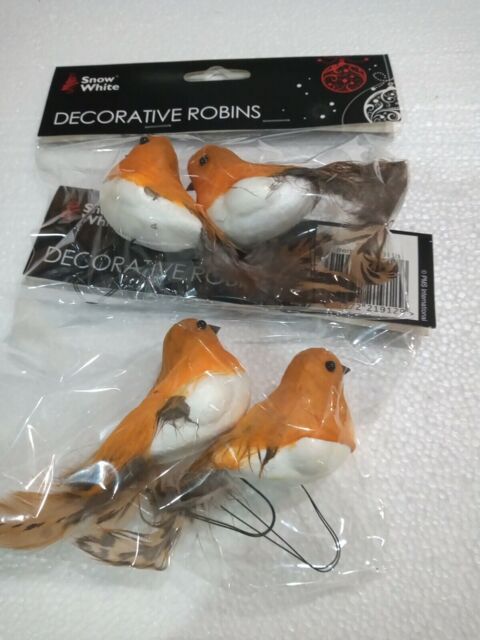 4 Robins Christmas Decorations, Life-like With Wires To Tie On 10cm