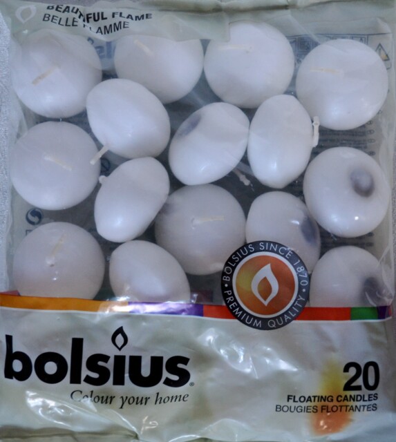 Wholesale Bolsius Ivory, Red Or White Floating Candles - 20 Pack 5hour